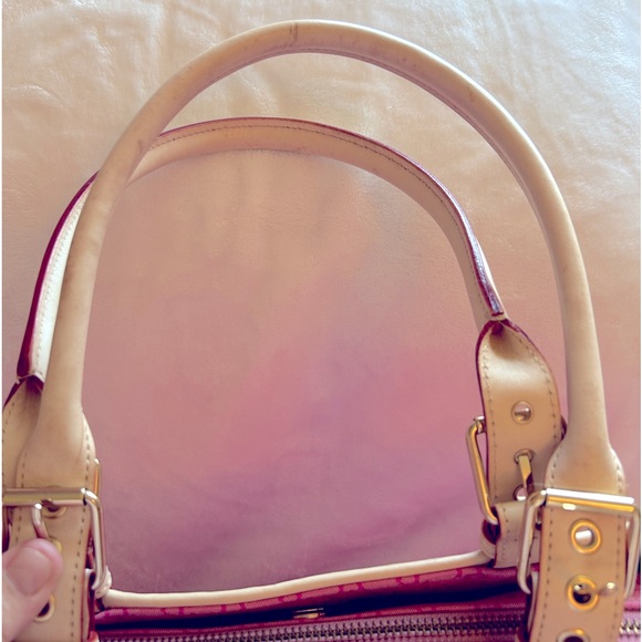 EUC Dooney & Bourke bag & accessories 4pc. set in colors fuchsia & pink π - Picture 7 of 15